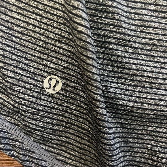 Lululemon sport bra tank top - Picture 6 of 7